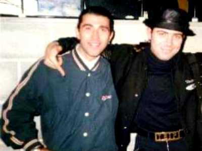 ...anche se il ricordo pi� bello � legato a Cesare Tripodo, in arte Dj Trip. Lui era campione mondiale di scratch e venne purtroppo a mancare nell�agosto del 1991: mor� infatti a causa di un incidente stradale, mentre tornava da una serata in Calabria�